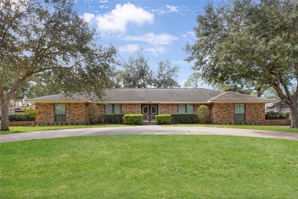 508 Bayou Dr, Richmond, TX 77469 - photo 1