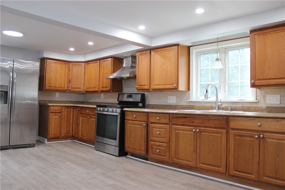 20 Grover St, Providence, RI 02909 - photo 1