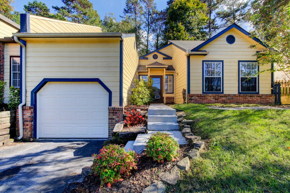 7658 Chatham Circle