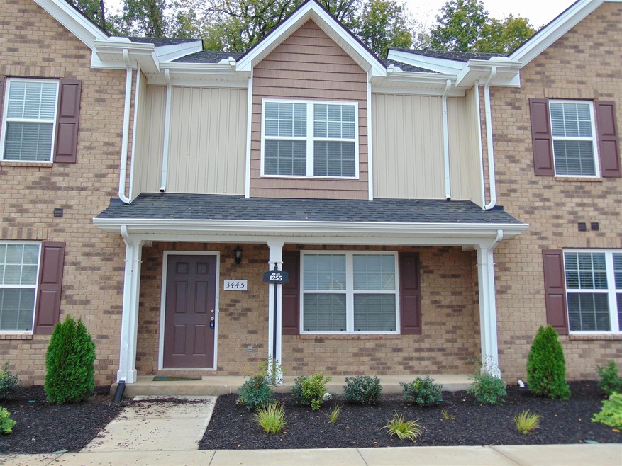 1045 Madison St, Shelbyville, TN 37160 - photo 1