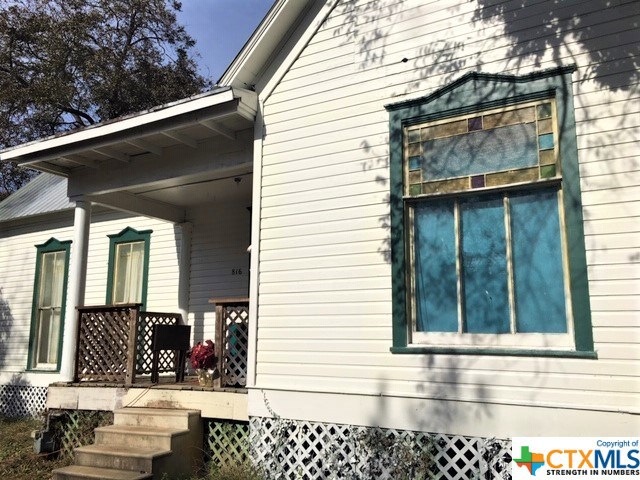 816 W Hopkins St, San Marcos, TX 78666 - photo 1