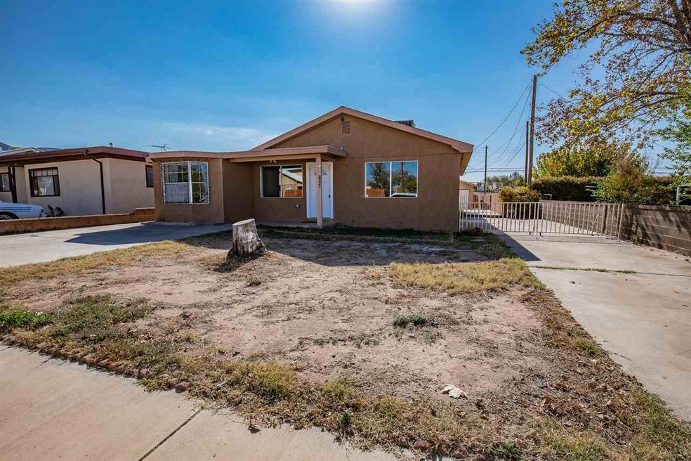 1604 E 8th St, Alamogordo, NM 88310 - photo 1