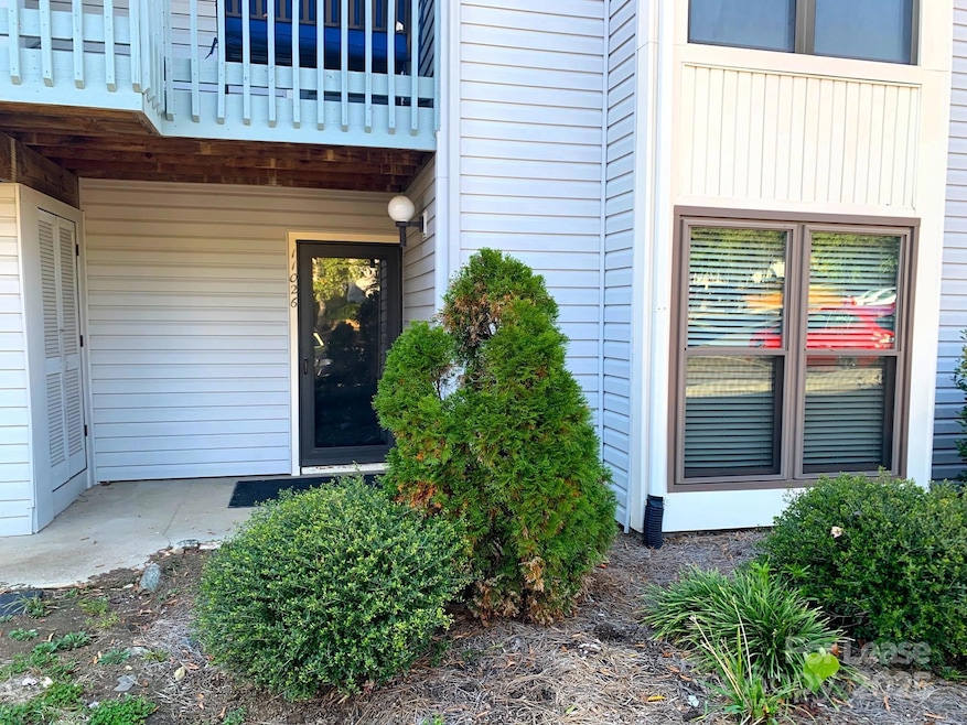 For Rent $1,425/month