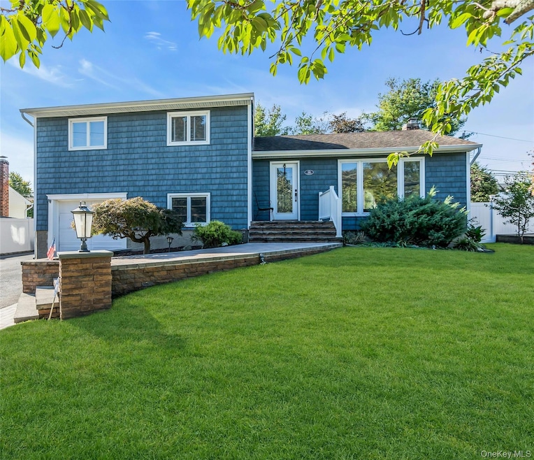 18 Haypath Rd, Bethpage, NY 11714 - photo 1