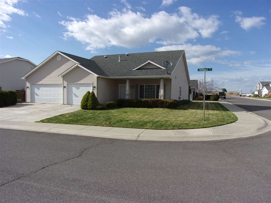 519 Frederick Ave, Medical Lake, WA 99022 - photo 1