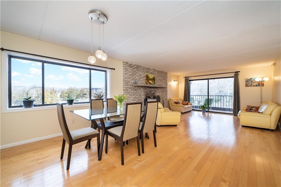 650 E Greenwich Ave unit 3-401, West Warwick, RI 02893 - photo 1