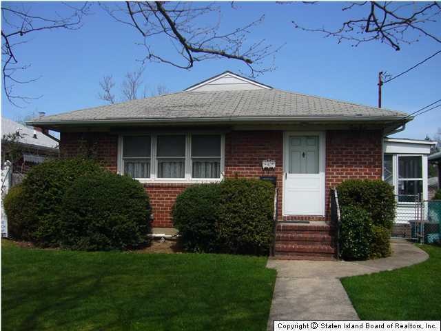 49 Ravenhurst Ave, Staten Island, NY 10310 - photo 1