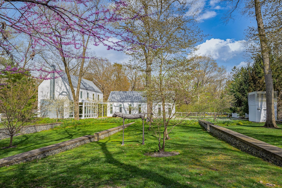 Sold $3,895,000
