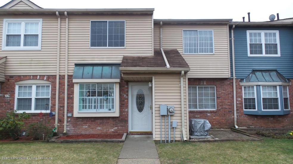 19 Franklin Ln unit B, Staten Island, NY 10306 - photo 1