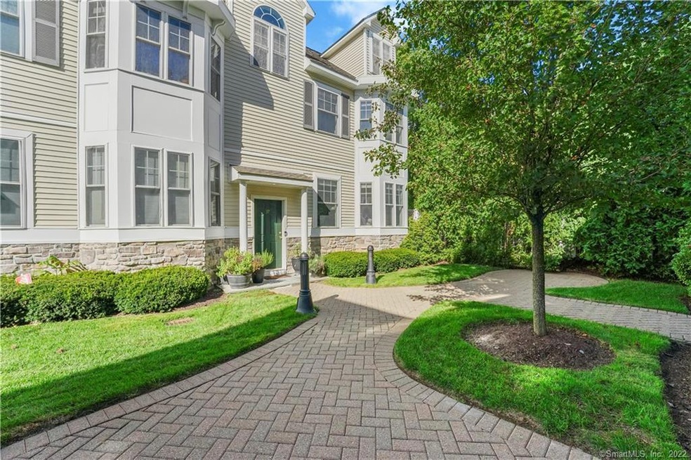 39 Maple Tree Ave unit 37, Stamford, CT 06906 - photo 1