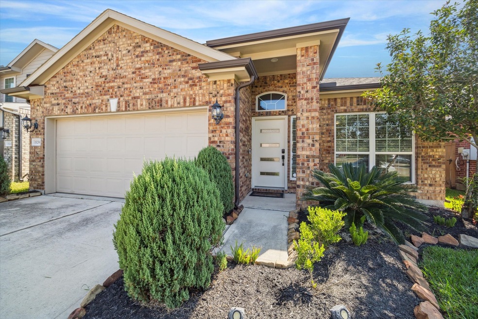 15258 Loys Coves Ct, Humble, TX 77396 - photo 1