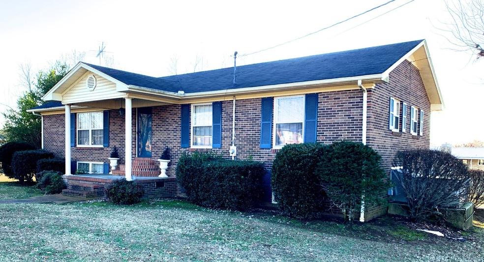 1100 Dow Dr, Shelbyville, TN 37160 - photo 1