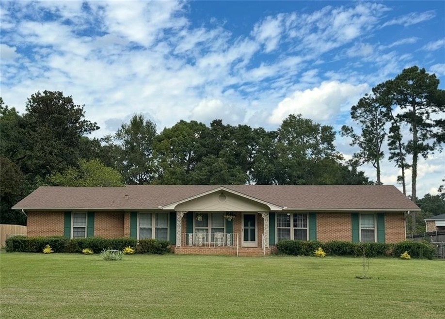 4270 Taurus Dr, Mobile, AL 36693 - photo 1