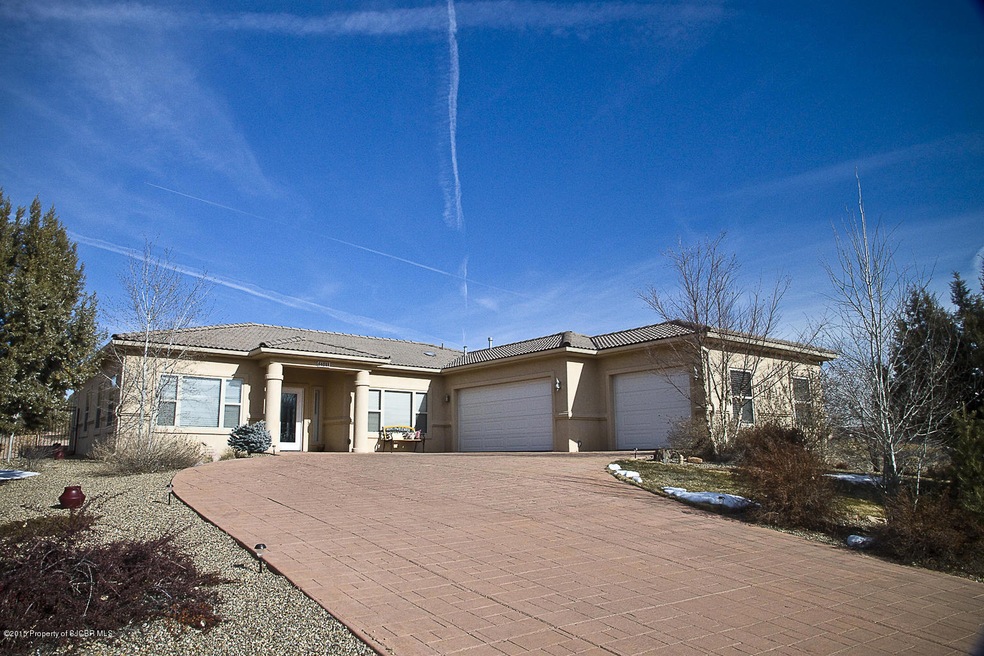 6404 Bent Tree Cir, Farmington, NM 87402 - photo 1