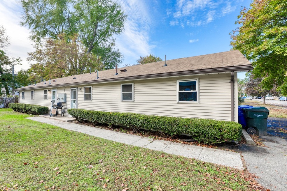 47 Blodgett St unit 49, Springfield, MA 01108 - photo 1