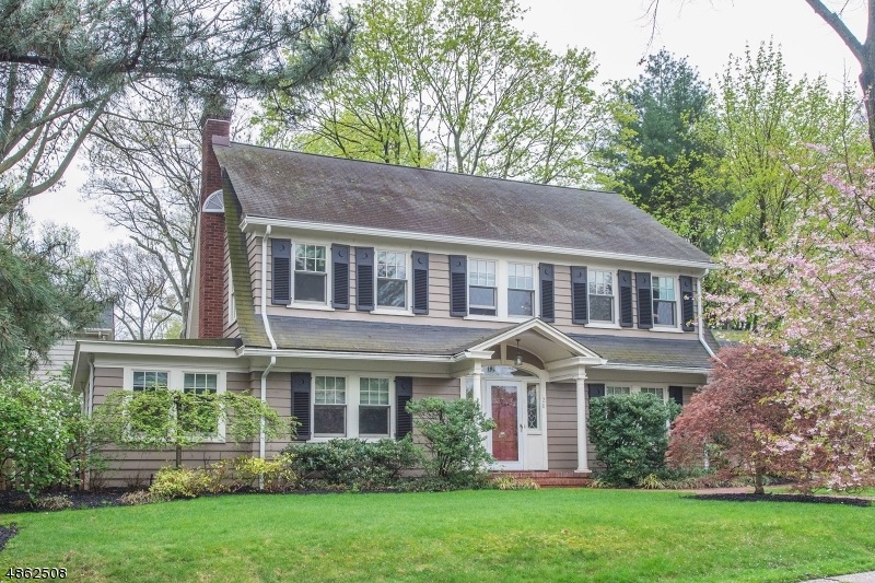 28 Outlook Place, Glen Ridge, NJ 07028 - photo 1