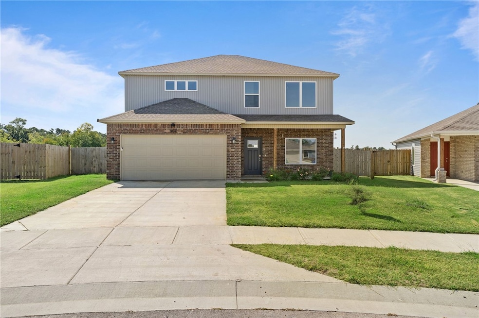 204 W Laurel Ave, Rogers, AR 72758 - photo 1