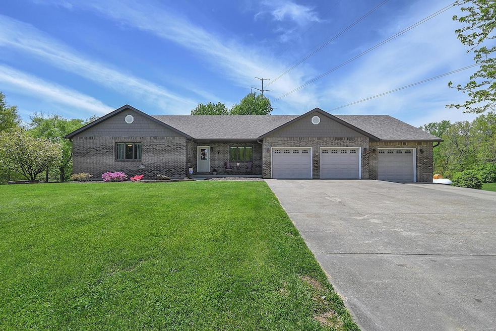 6 Nancy Dr, Maryville, IL 62062 - photo 1