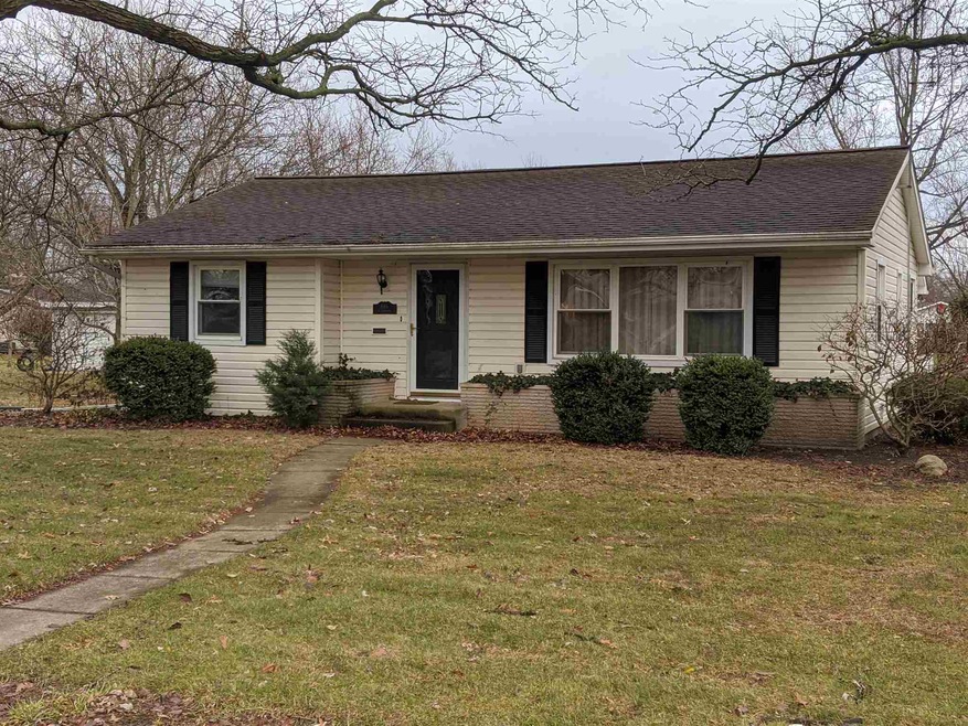 866 W Van Buren St, Berne, IN 46711 - photo 1