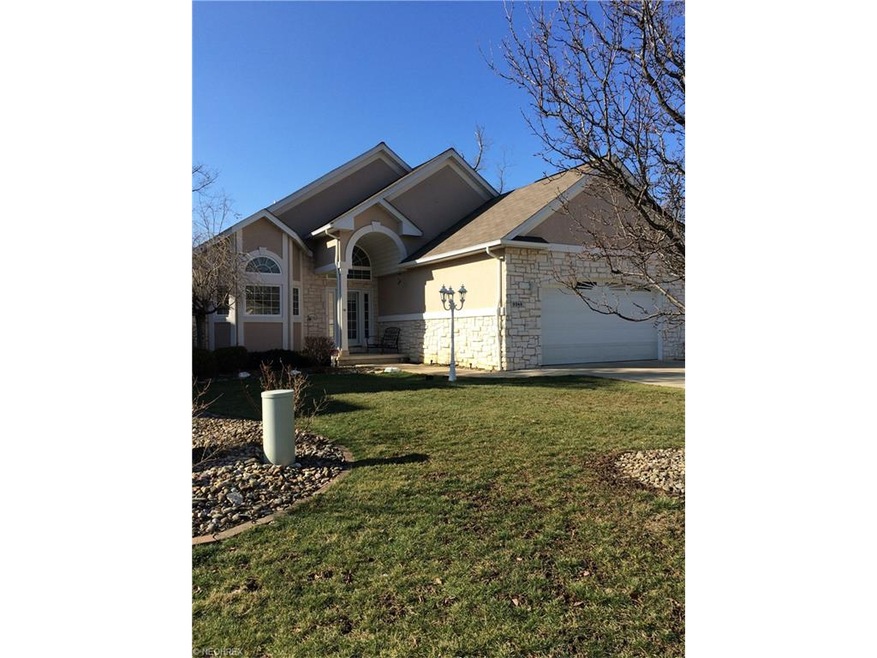 9348 Scottsdale Dr unit 27, Broadview Heights, OH 44147 - photo 1