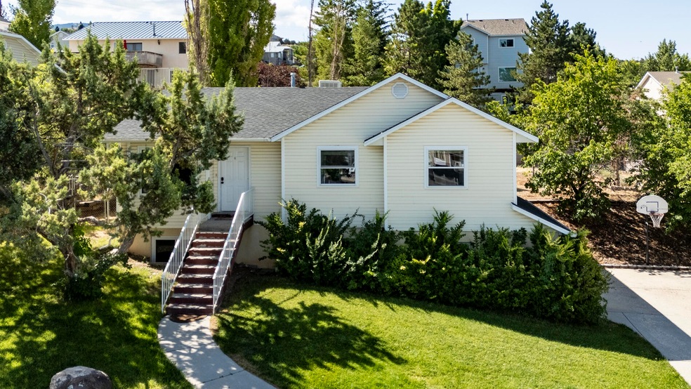 2261 Sunnyside-10