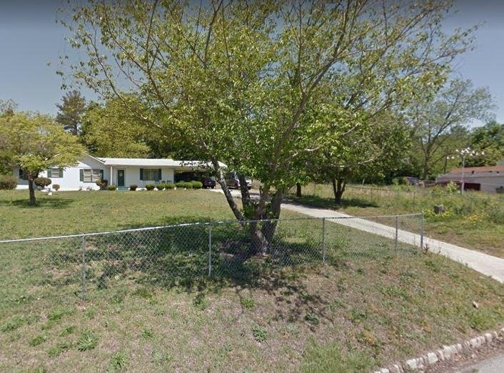 1279 Hillridge Dr, Macon, GA 31206 - photo 1