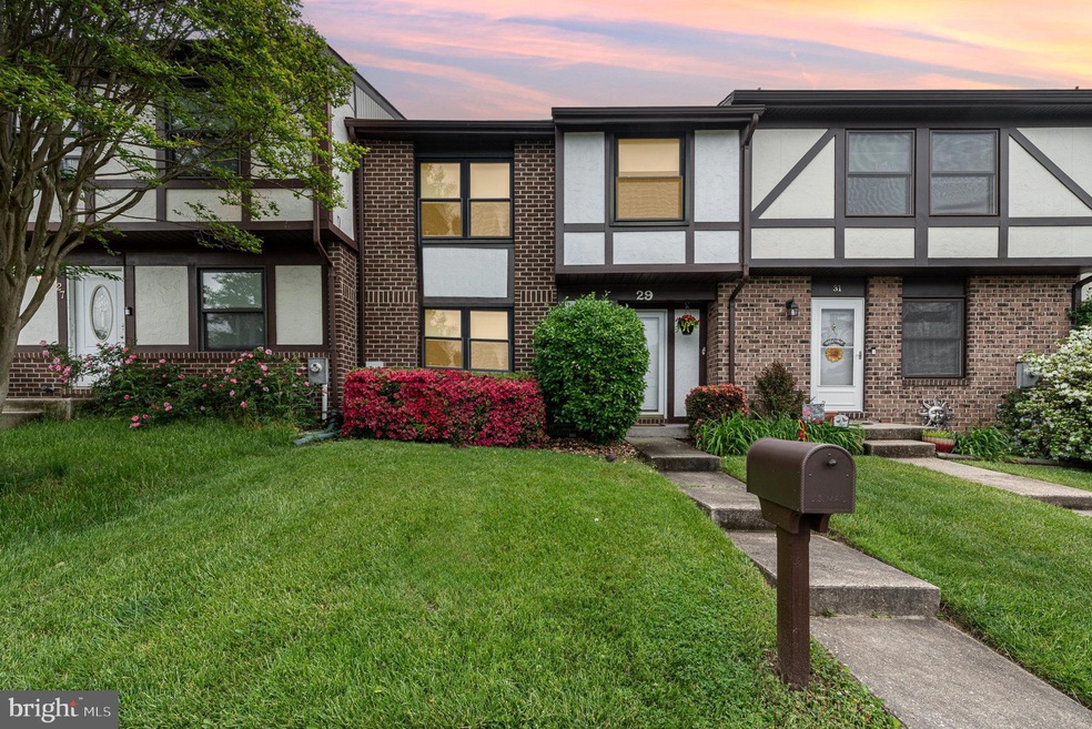 29 Bernadotte Ct, Parkville, MD 21234 - photo 1