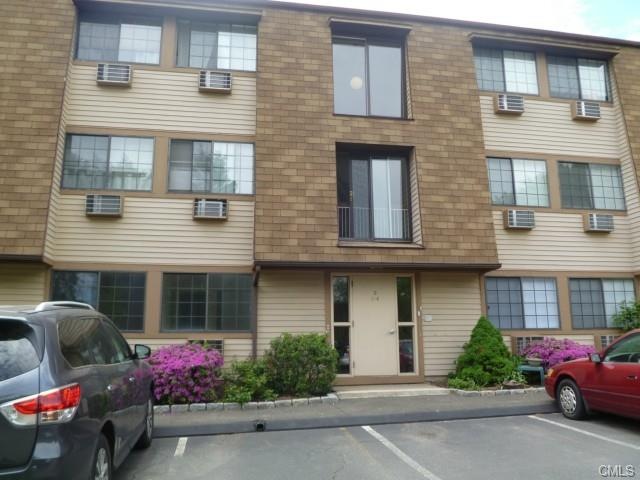 187 Flax Hill Rd unit D2, Norwalk, CT 06854 - photo 1