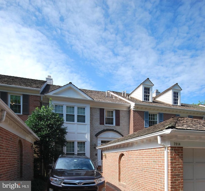7914 Quarry Ridge Way, Bethesda, MD 20817 - photo 1