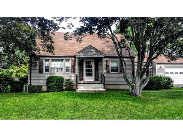Welcome Home to 70 Campfield Dr.