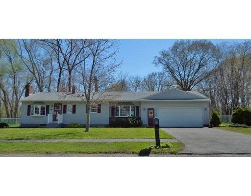 113 Circle Dr, West Springfield, MA 01089 - photo 1
