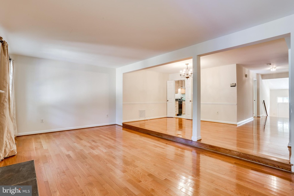 11302 Empire Ln, Rockville, MD 20852 - photo 1