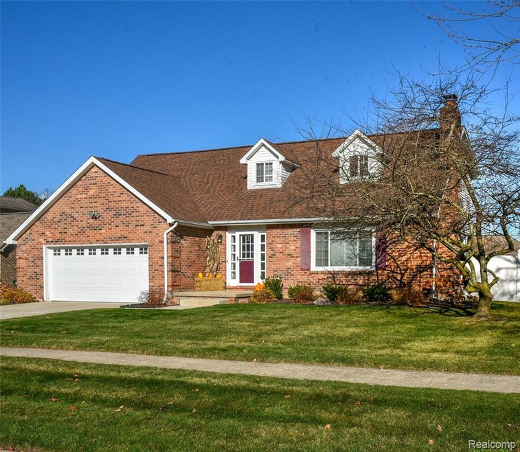 817 Birchwood Drive  (1).jpg