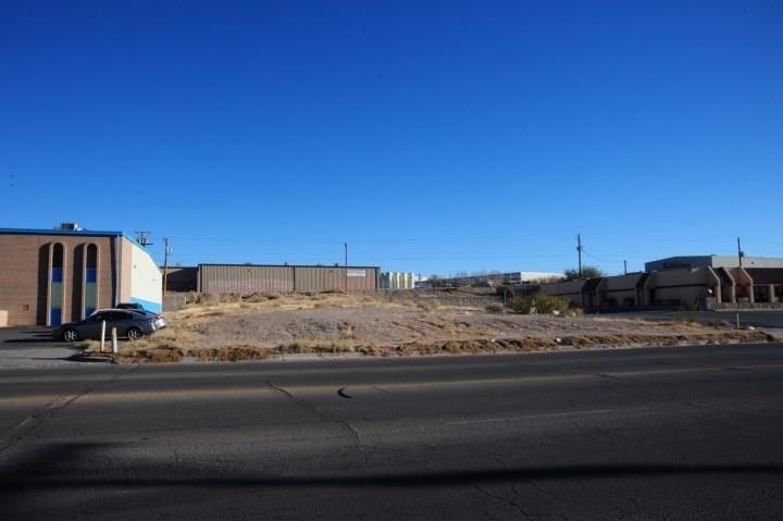 10911 Pellicano Dr, El Paso, TX 79935 - photo 1