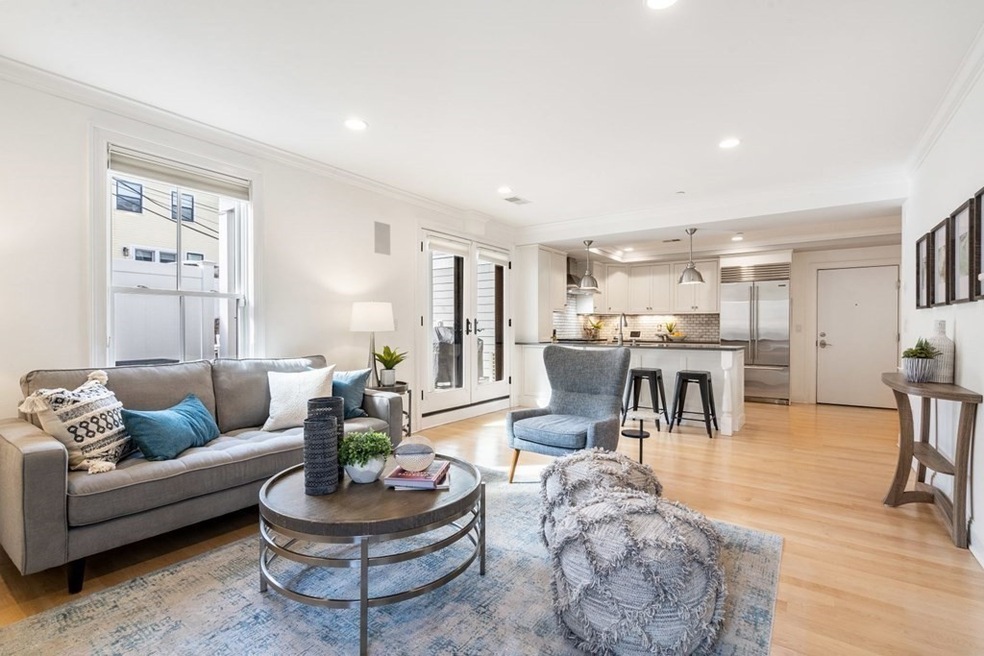 881 E 2nd St unit 4, Boston, MA 02127 - photo 1