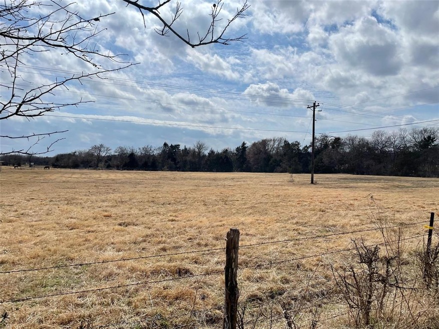 213 Spur Ln, Gainesville, TX 76240 - photo 1