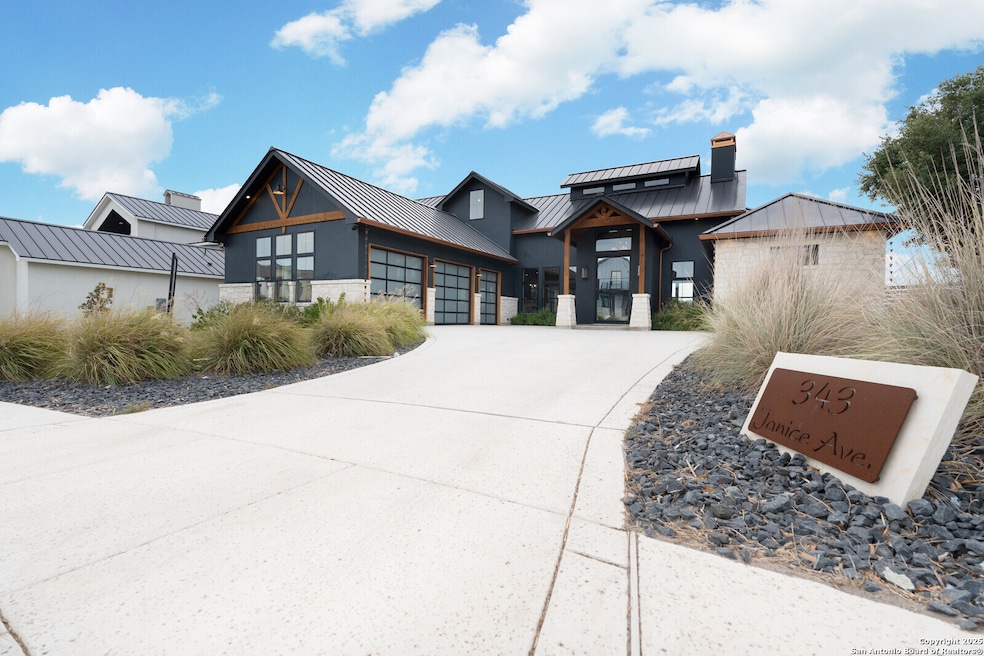 For Sale $879,000