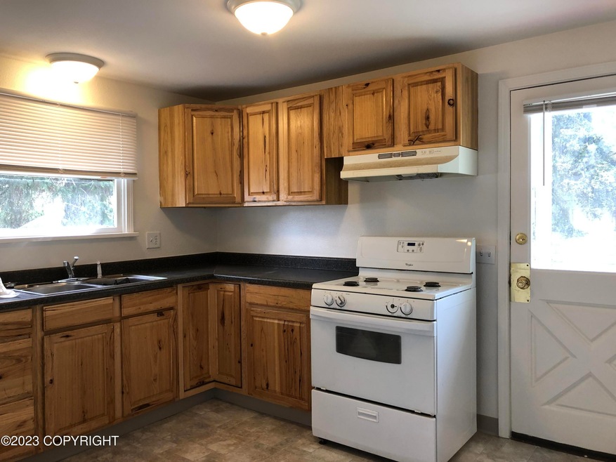 3904 Northwood Dr unit B, Anchorage, AK 99517 - photo 1