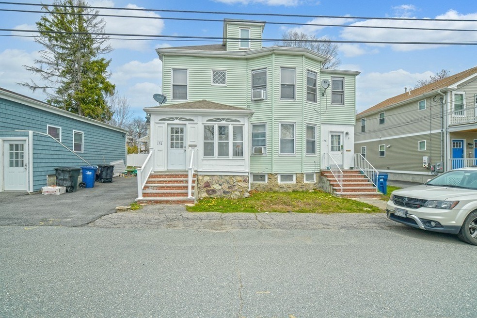 176 Ruskindale Rd unit 1, Boston, MA 02136 - photo 1