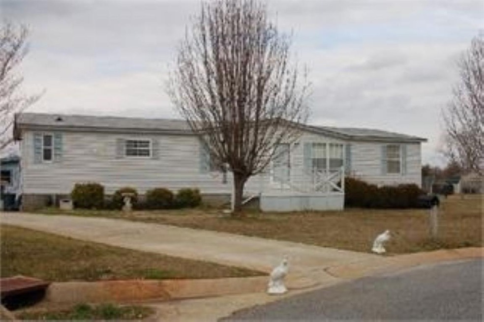 110 Brighton Dr, Byron, GA 31008 - photo 1