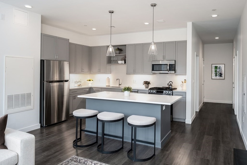 25 River St unit 513, Winchester, MA 01890 - photo 1