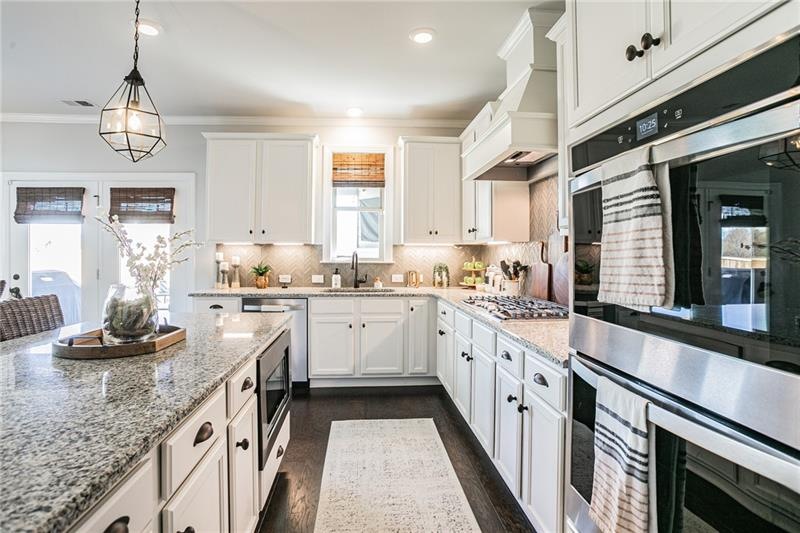 Sold $523,307 • Co-Listing Agent