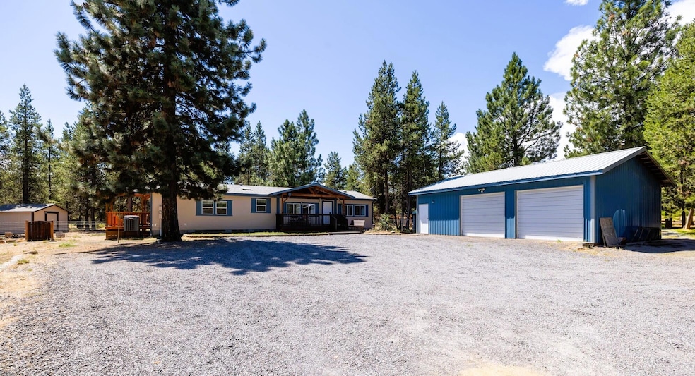 15957 Sparks Dr, La Pine, OR 97739 - photo 1
