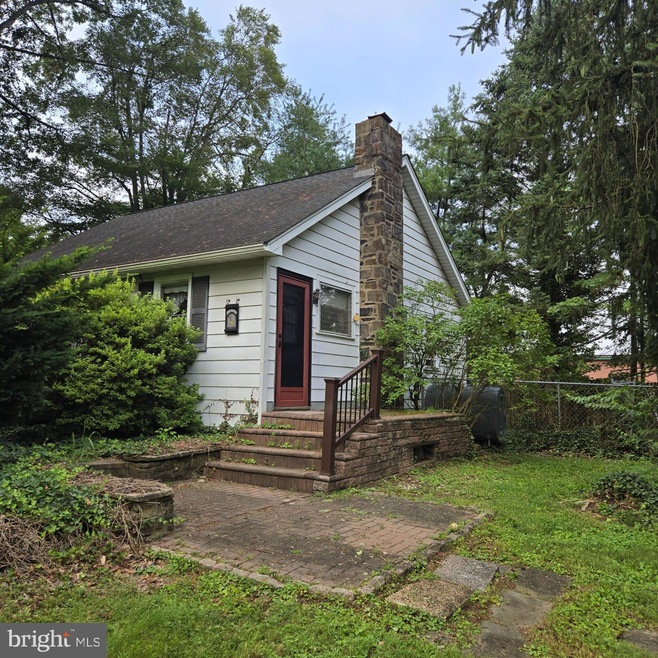 2937 Dekalb Pike, Norristown, PA 19401 - photo 1