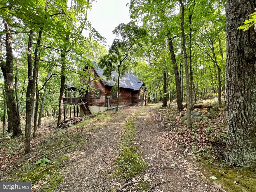 148 Fieldstone Ln, Berkeley Springs, WV 25411 - photo 1