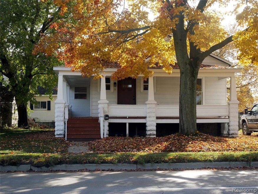 2606 Griswold St, Port Huron, MI 48060 - photo 1