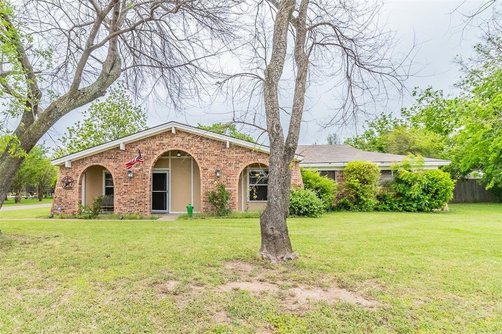 8501 Rumfield Rd, North Richland Hills, TX 76182 - photo 1