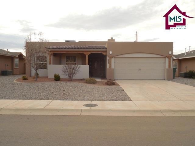 306 Coronado Dr, Alamogordo, NM 88310 - photo 1