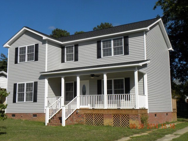 938 Gray St, Roanoke Rapids, NC 27870 - photo 1