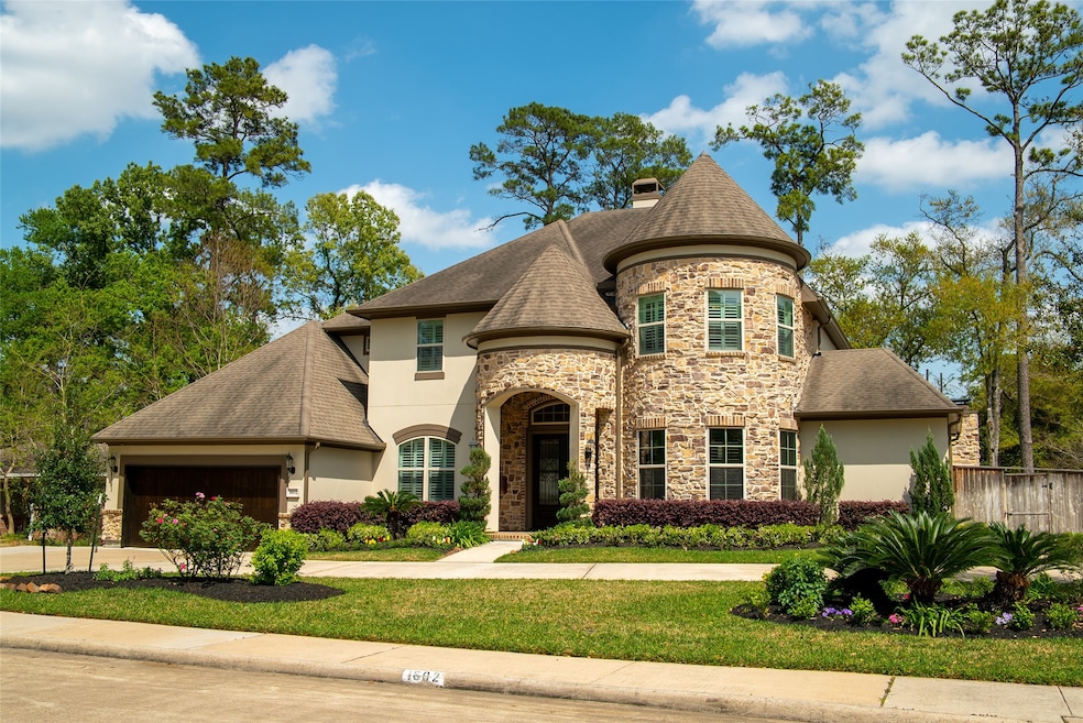 1602 Monarch Oaks St, Houston, TX 77055 - photo 1